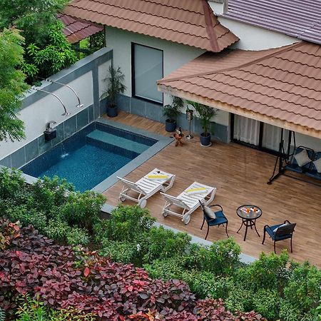 Anandam - A Luxury Resort In Udaipur Exterior photo