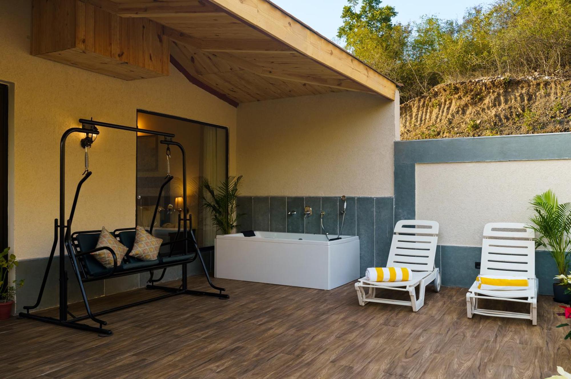 Anandam - A Luxury Resort In Udaipur Exterior photo