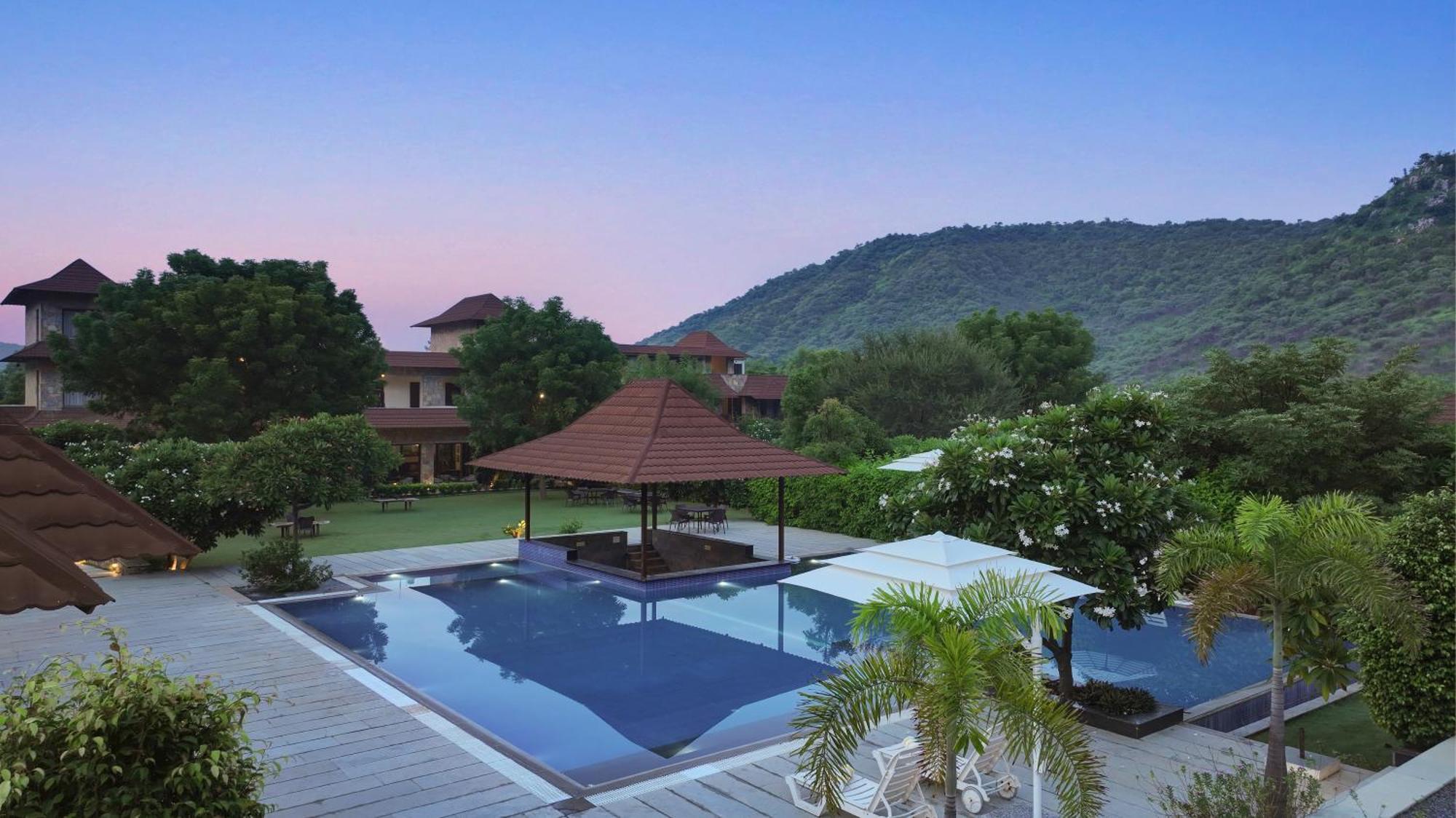 Anandam - A Luxury Resort In Udaipur Exterior photo