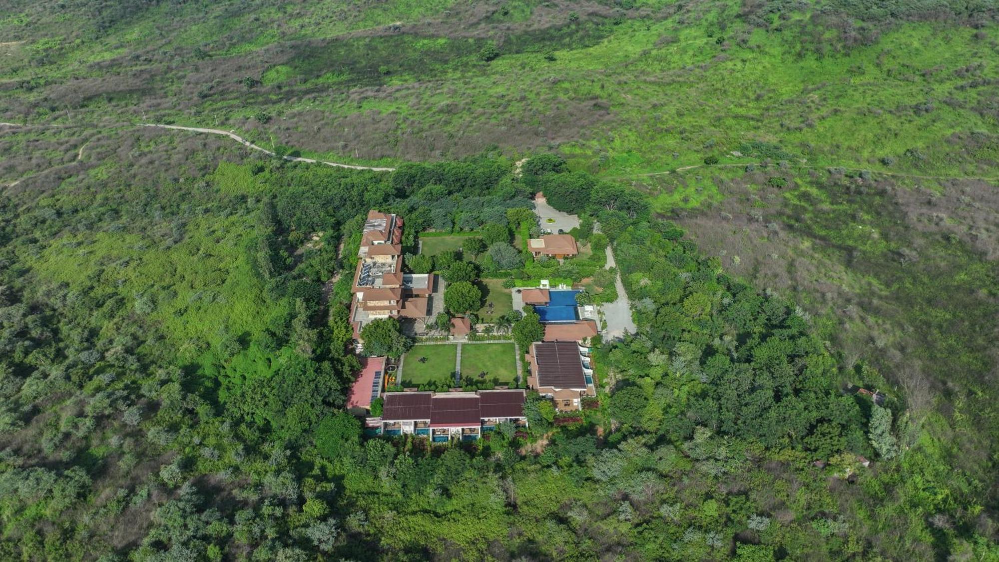 Anandam - A Luxury Resort In Udaipur Exterior photo