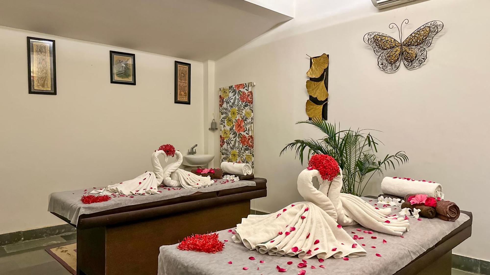 Anandam - A Luxury Resort In Udaipur Exterior photo