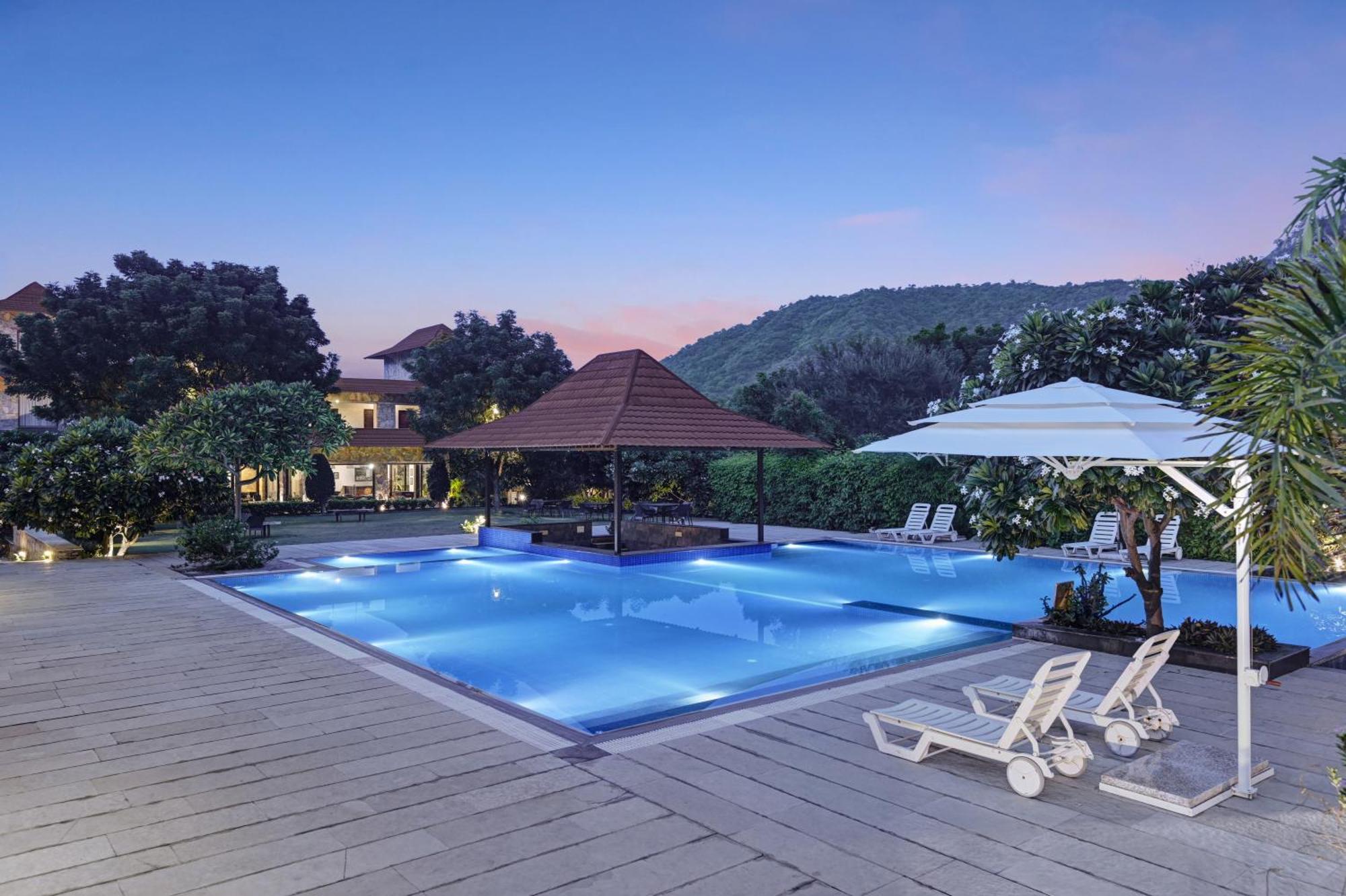 Anandam - A Luxury Resort In Udaipur Exterior photo