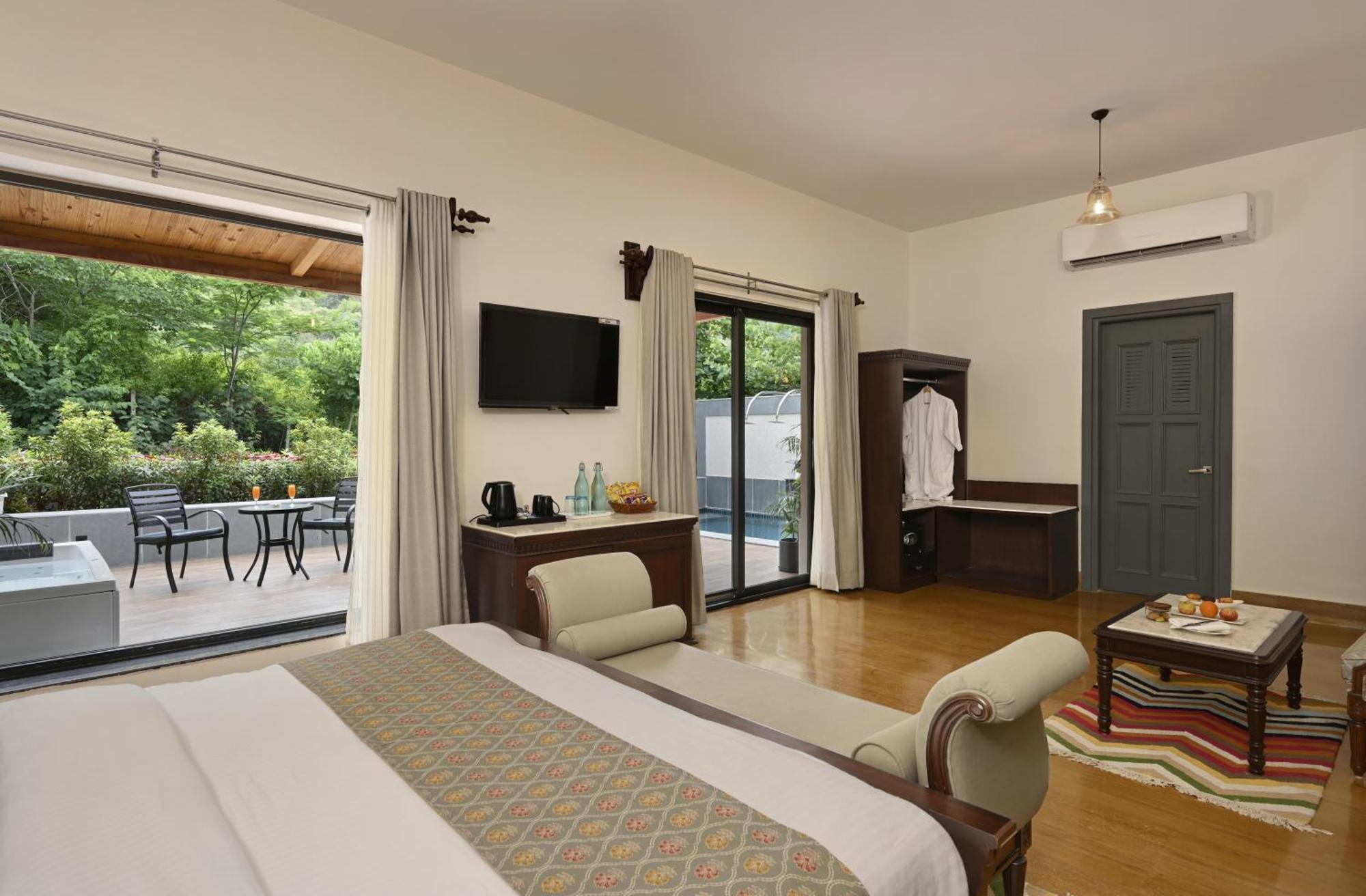 Anandam - A Luxury Resort In Udaipur Exterior photo